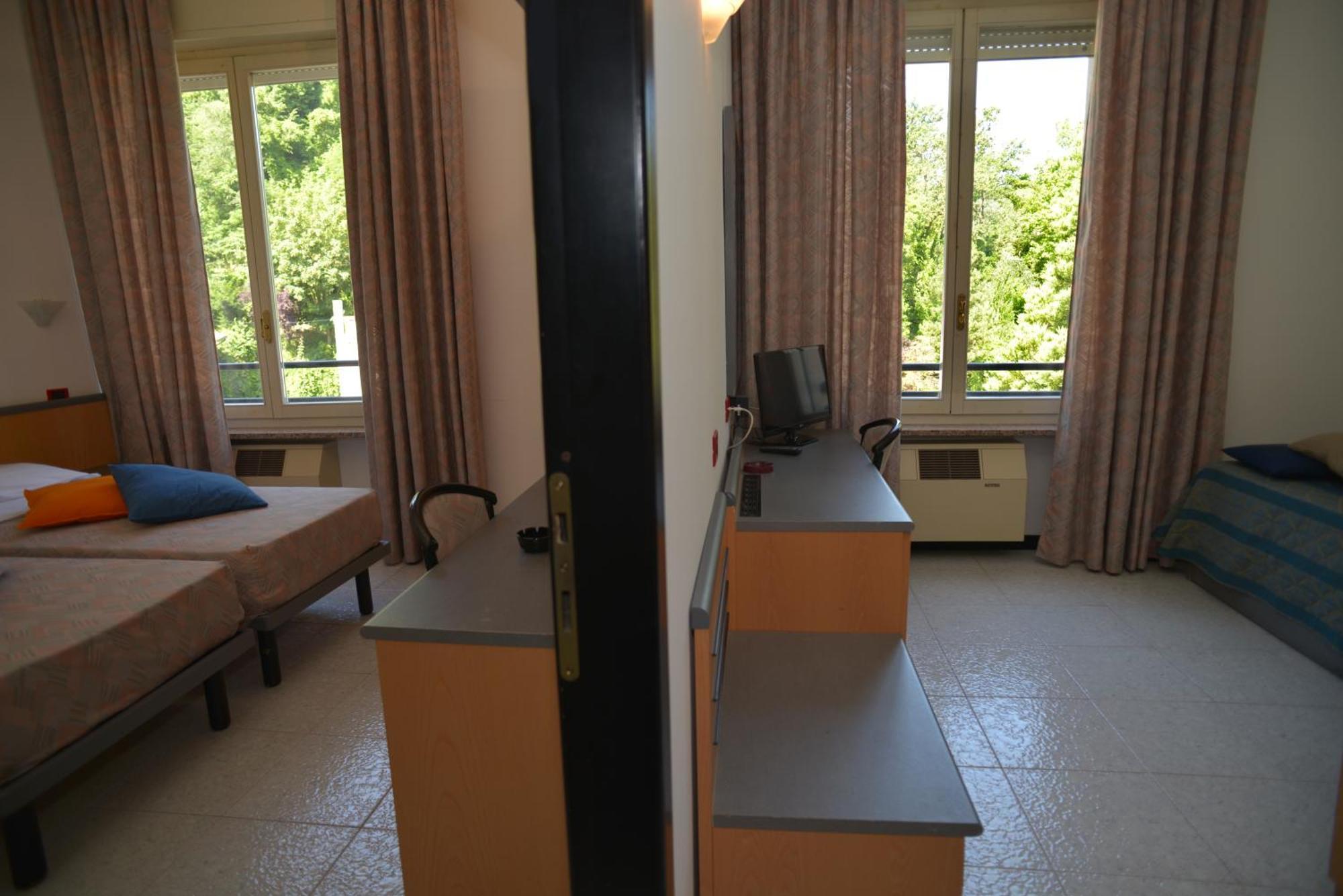 Hotel Salus Sant'Andrea Bagni Екстер'єр фото
