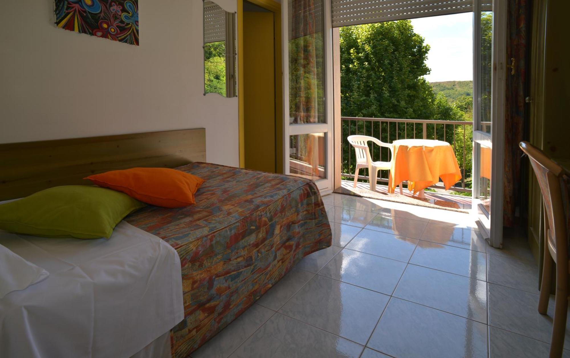 Hotel Salus Sant'Andrea Bagni Екстер'єр фото