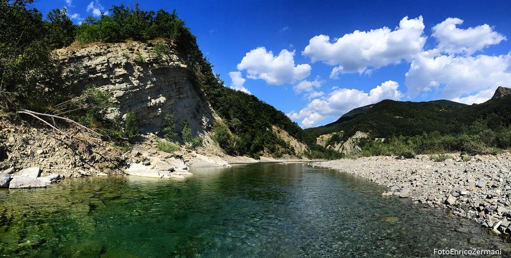 Hotel Salus Sant'Andrea Bagni Екстер'єр фото