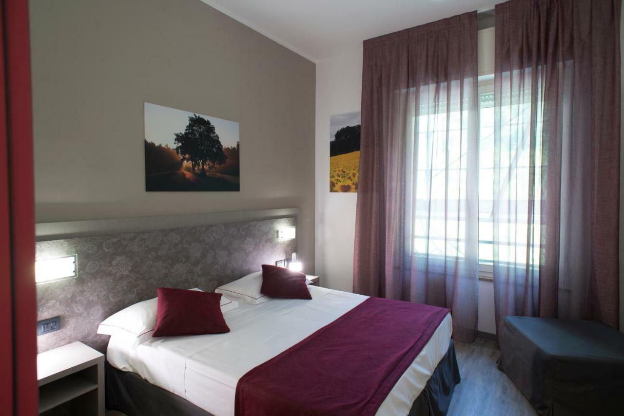 Hotel Salus Sant'Andrea Bagni Екстер'єр фото