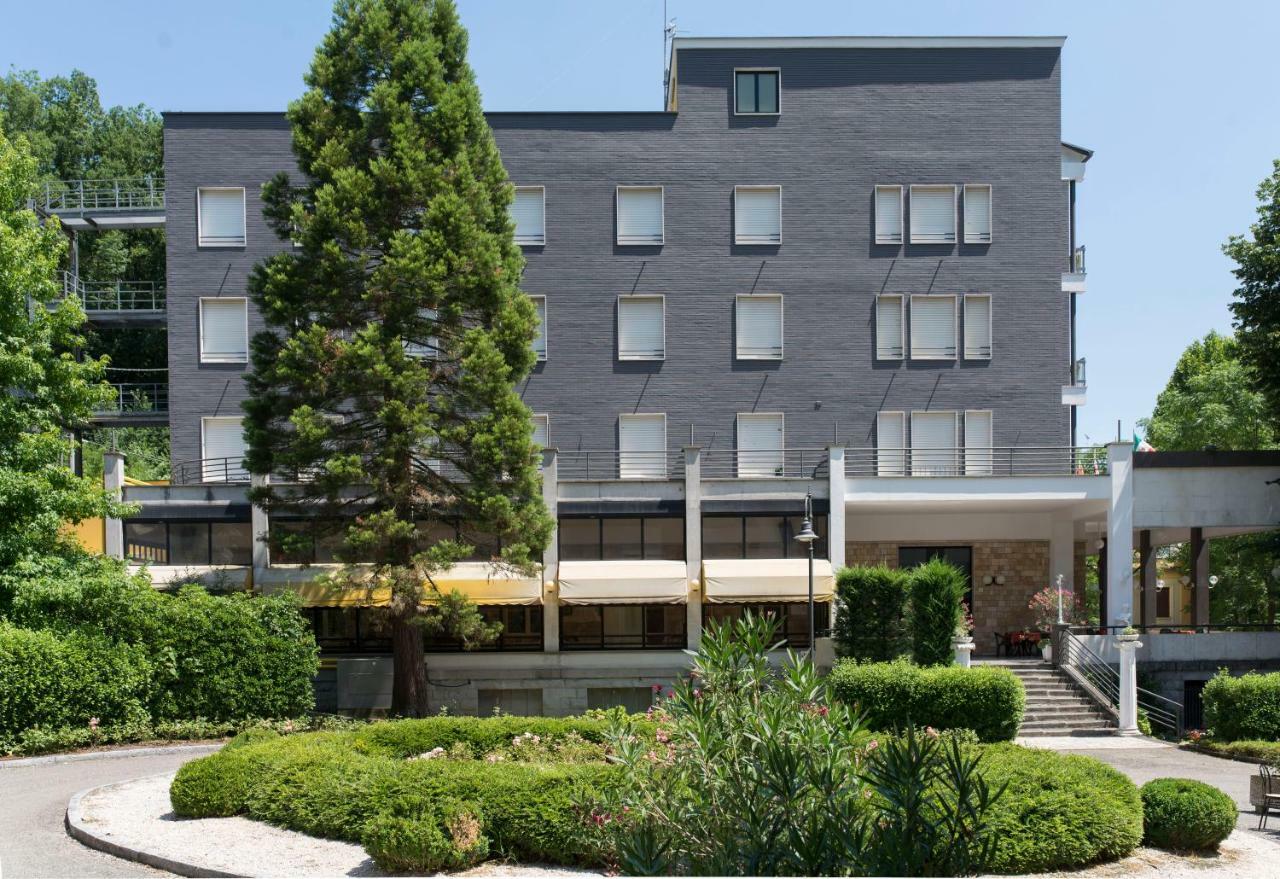 Hotel Salus Sant'Andrea Bagni Екстер'єр фото